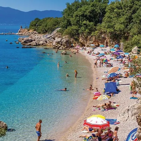 Awesome In Kostrena With Jacuzzi Διαμέρισμα *