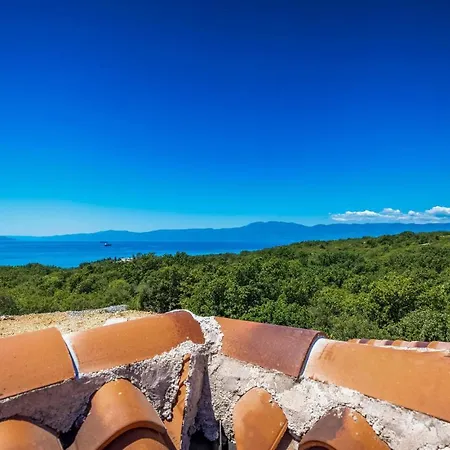 Awesome In Kostrena With Jacuzzi Διαμέρισμα Zurkovo