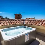 Amazing In Kostrena With Swimming Pool Zurkovo