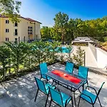 Amazing In Kostrena With Swimming Pool Lejlighed
