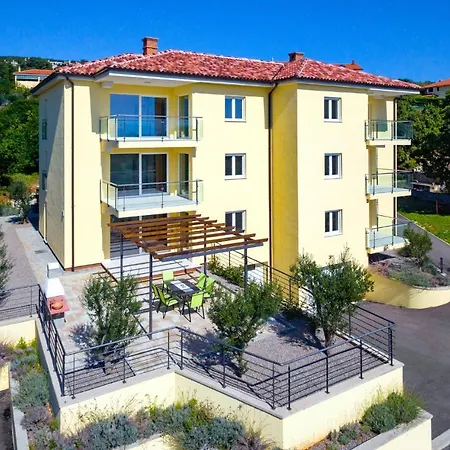 Awesome In Kostrena With Jacuzzi Apartment