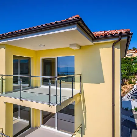 Apartament Amazing In Kostrena With Swimming Pool
