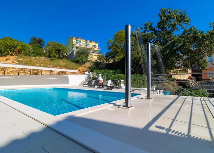 Awesome In Kostrena Daire