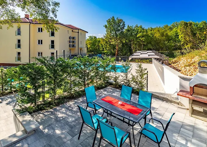Awesome In Kostrena Daire