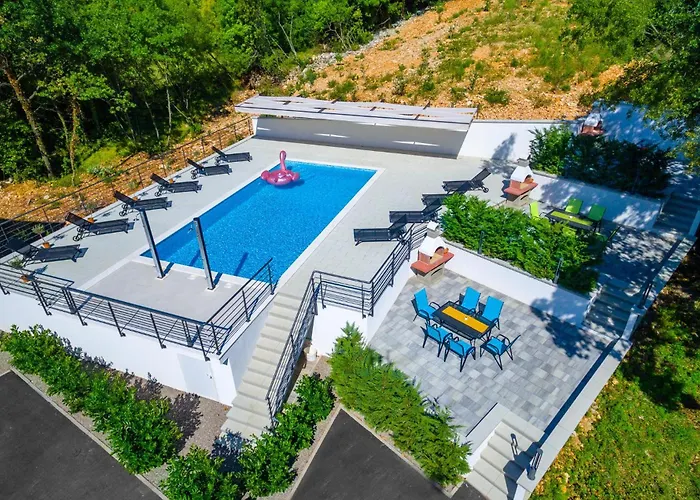 Awesome In Kostrena Daire Zurkovo