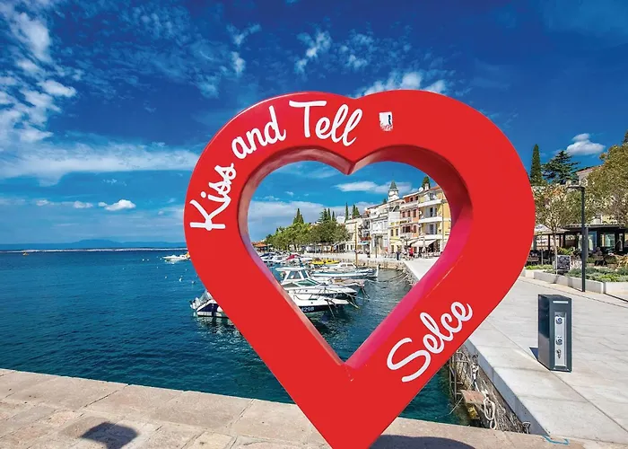 Awesome In Kostrena *